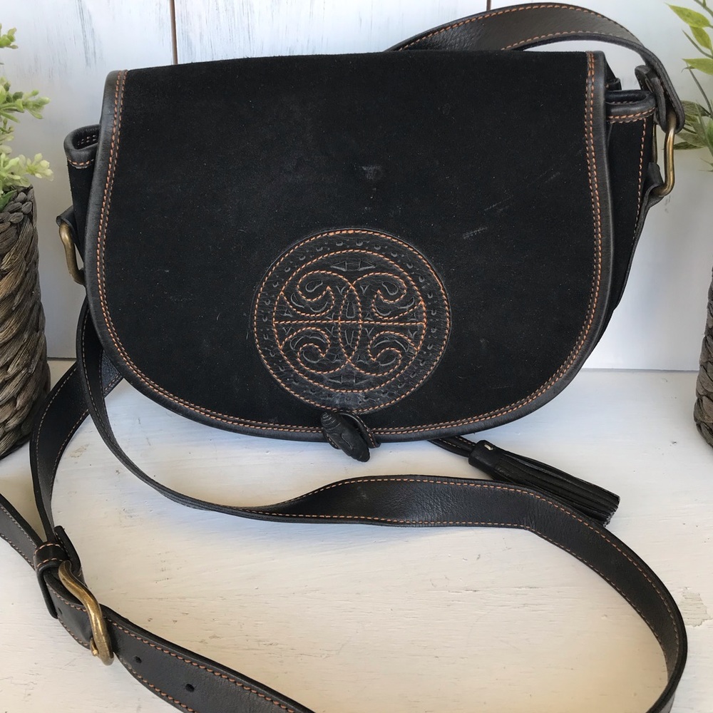Vintage boho black leather saddle purse w/ tassel
